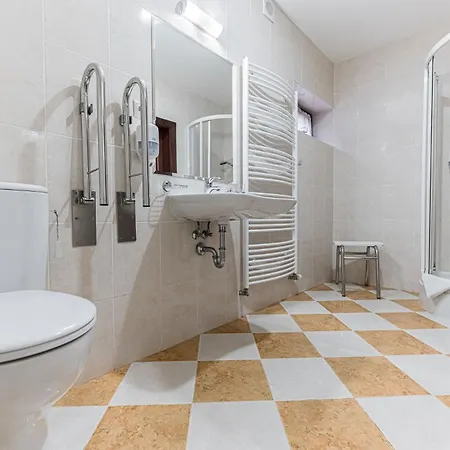 Amalia Hotel 3*