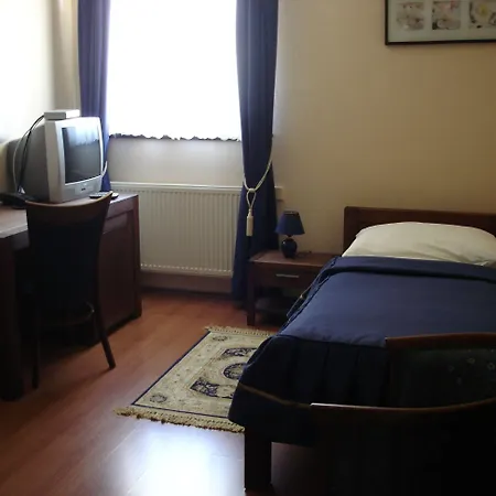 Amalia Hotel 3*